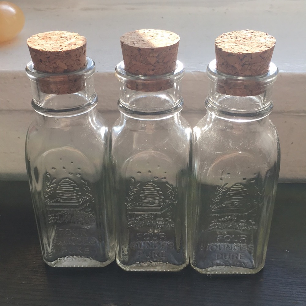 VTG (3) RetroPak 4oz Pure Honey 🍯 bottles sq square jars w cork lid
